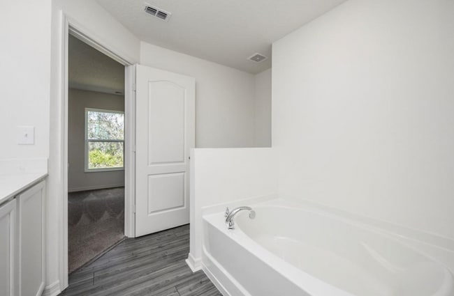 Building Photo - 5236 Imagination Dr