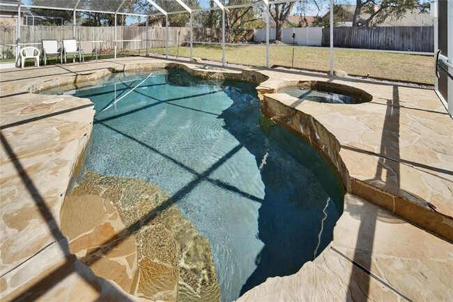 Building Photo - 18507 Country Crest Pl