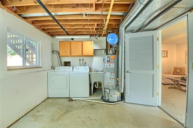 Building Photo - 10419 Iris Way