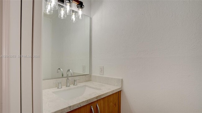 Building Photo - 500 SW 51st Ct
