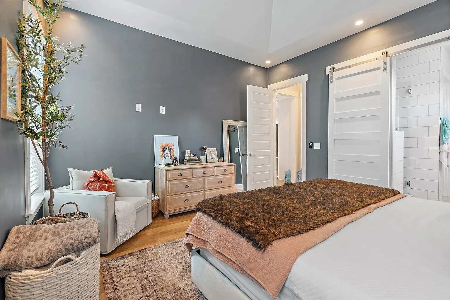 Primary Bed - 1112A McGavock Pike