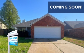 Building Photo - 4529 Longtree Ave