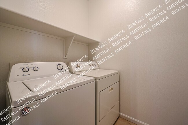 Building Photo - 2218 N 135th Dr