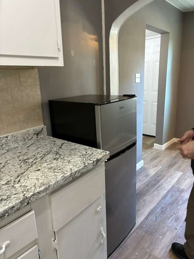 Building Photo - 5112 Edith Ave