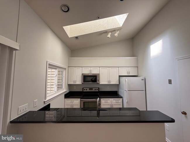 Building Photo - 7908 Crows Nest Ct