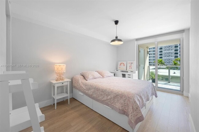 Building Photo - 1025 92nd St