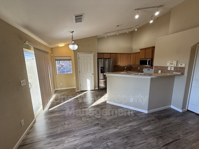 Building Photo - 5551 W 29th St