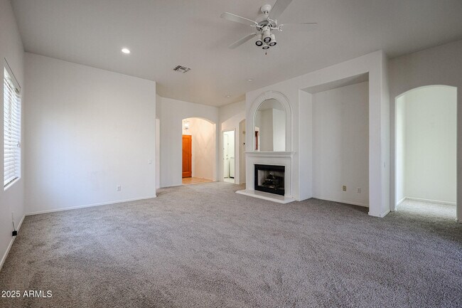 Building Photo - 2318 N Boulder Mountain