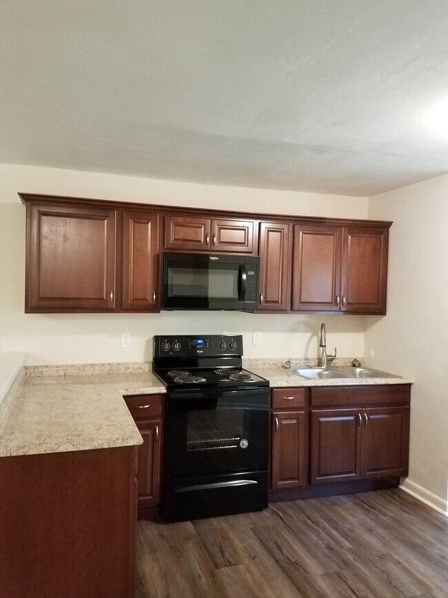 Primary Photo - 120 Orange Ave