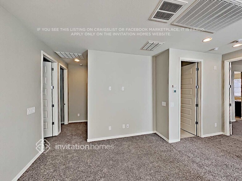 Building Photo - 2263 S Agnes Ln