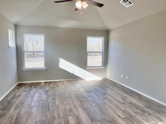 Building Photo - 1808 E. Van Buren PL.