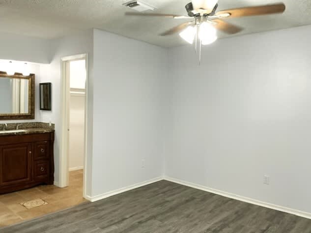 Building Photo - 2835 Pilgrims Point Dr
