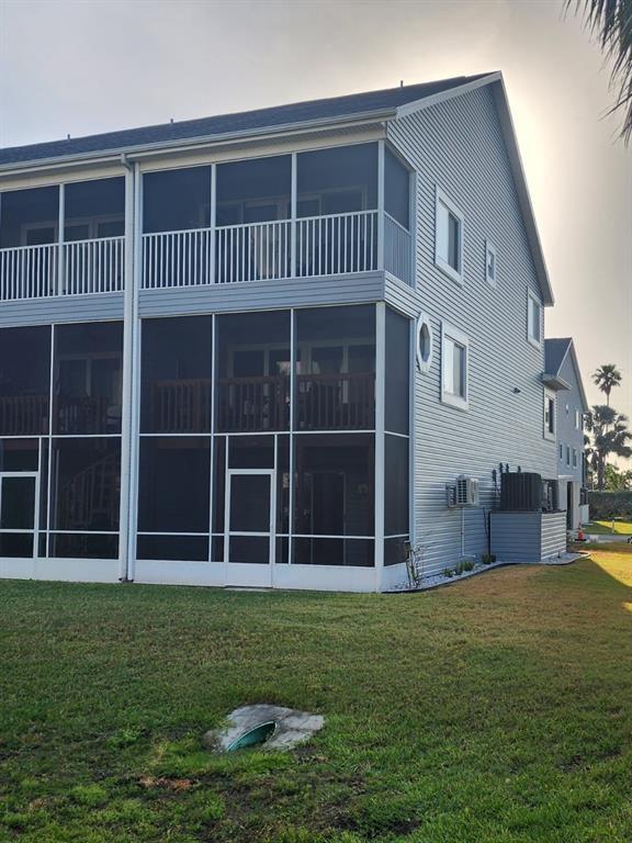 Building Photo - 900 Harbour House Dr