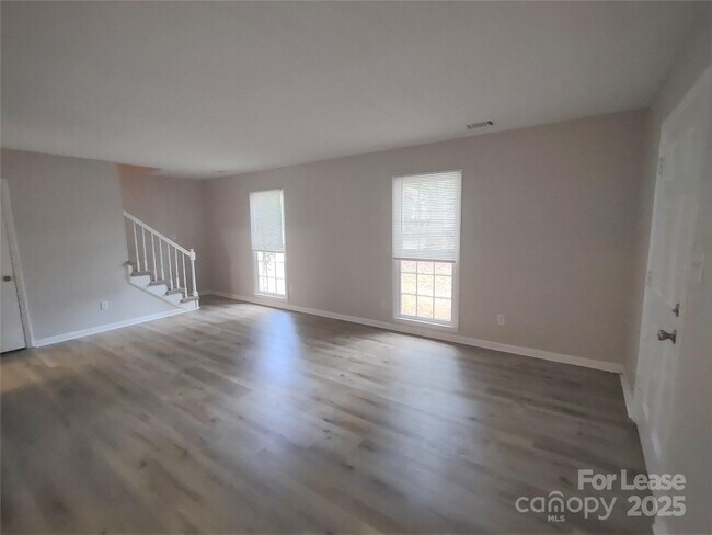 Building Photo - 615 Rama Rd