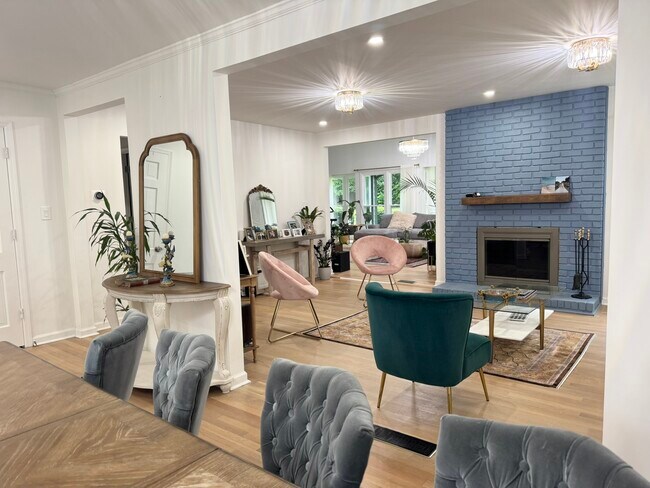 Building Photo - 3561 Duberry Ct NE