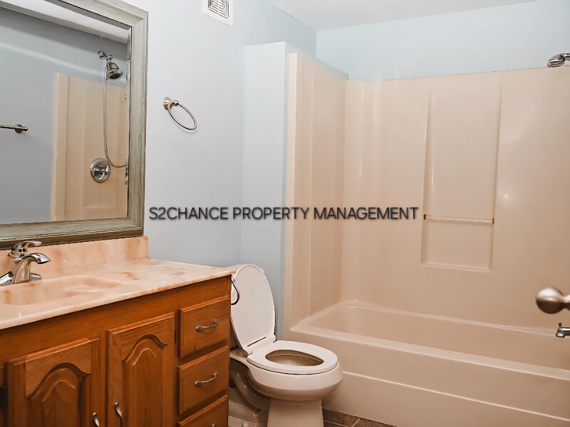 Building Photo - 228 126th Ave NW