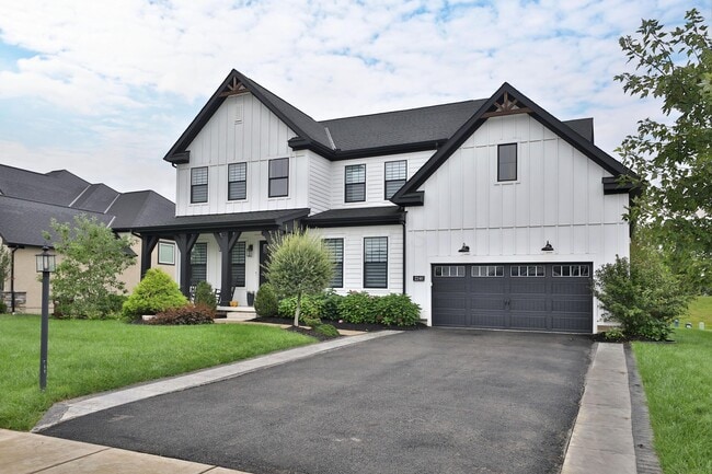 Building Photo - 2246 Koester