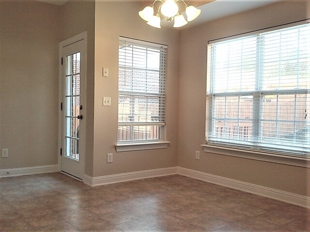 Building Photo - 7037 Oak Brook Terrace