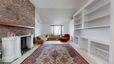 Building Photo - 178 Barnes Rd