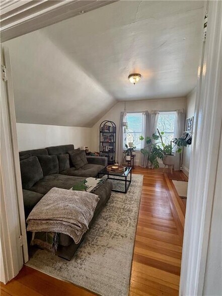 Building Photo - 38 Georgia Ave