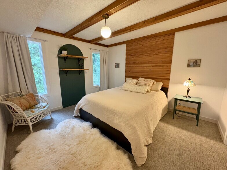 Building Photo - 1910 NW 108th Ave