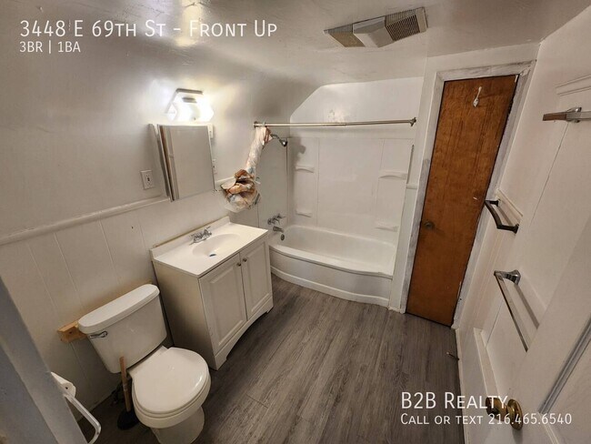 Building Photo - 3448 E 69th St