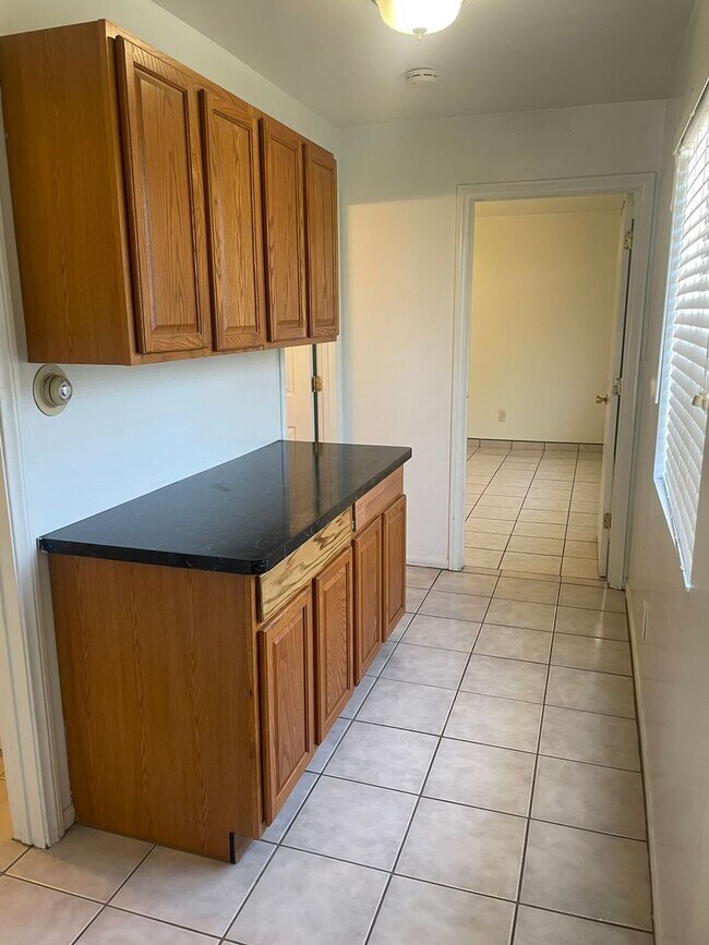 Building Photo - 939 Baldwin Rd