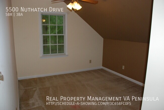 Building Photo - Spacious 5 bedrooms house in Rolling Woods...