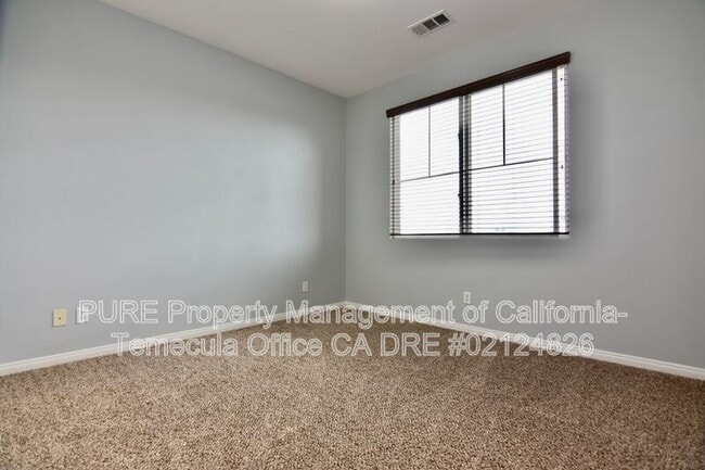Building Photo - 35808 Chalet Ct