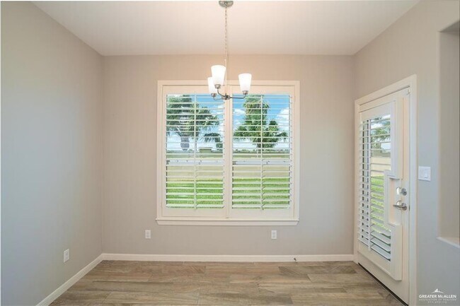 Building Photo - 4600 Choke Canyon Dr