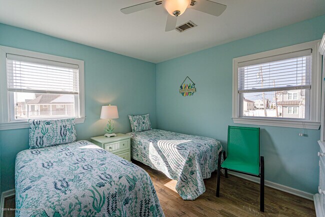 Building Photo - 2102 Oceanfront
