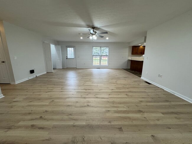 Building Photo - 4165 Hawkins Dr