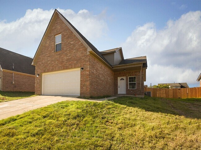 Primary Photo - Built in 2019. 4 beds, 2.5 bath home with ...