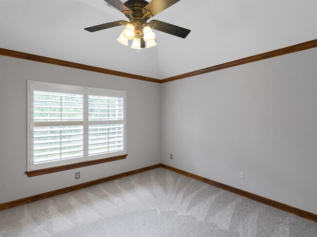 Building Photo - 4602 Gladesdale Park Ln