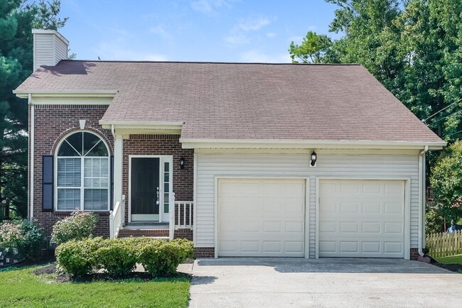 Building Photo - 1207 Cedarbend Dr