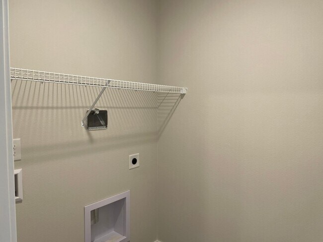 Building Photo - BEAUTIFUL 3 Bed 2.5 Bath Home in Vancouver! Stainless Steel Appliances!