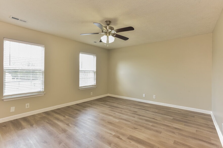 Building Photo - 105 Meigs Dr