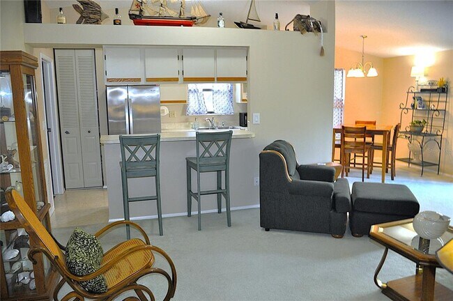 Building Photo - 718 Merlins Ct