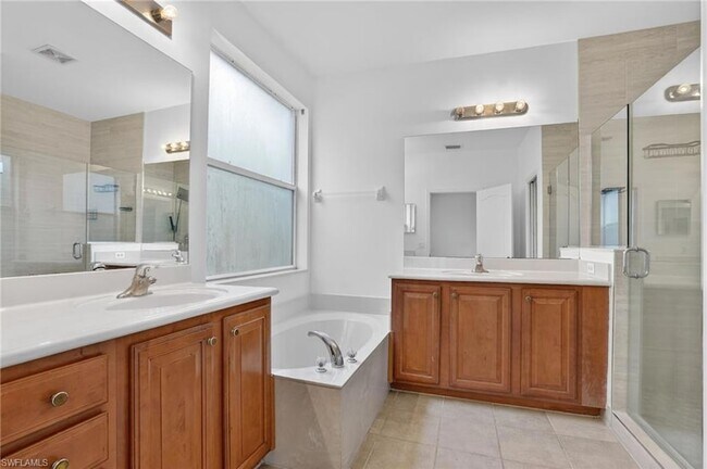 Building Photo - 7082 Venice Way