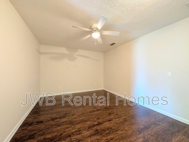 Building Photo - 6502 Timmerman Ct