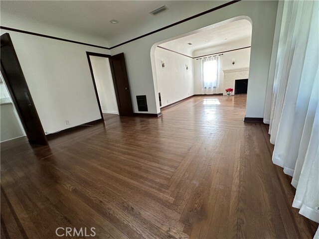 Building Photo - 1054 N Euclid Ave