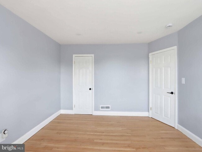 Building Photo - 3603 Ravenwood Ave