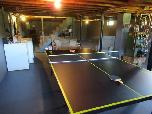 Building Photo - 216 E Grand Ave