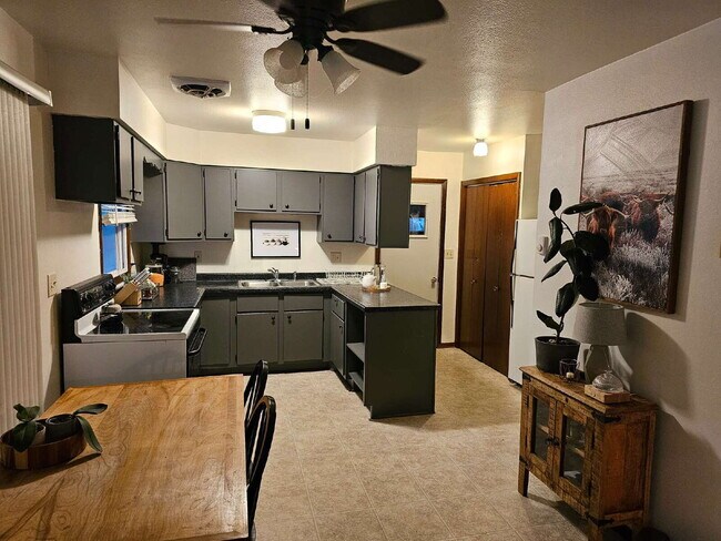 Building Photo - Spacious 3-Level Home with Garage & Off-St...
