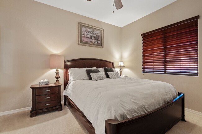 Building Photo - For Rent | 2 Bed | 2 Bath | Desert Dawn Condo in Toscano Villas