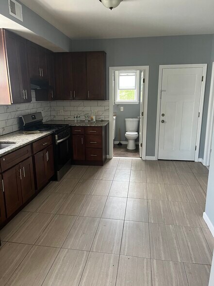3rd Floor - 69 N 13th St