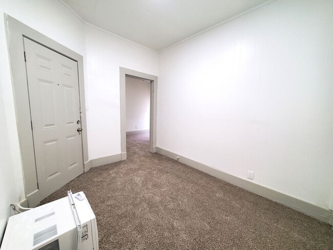 Building Photo - 1478 Johns St