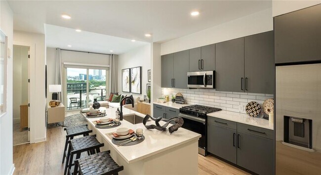 Building Photo - 400 Bishop St NW