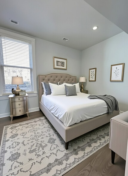 Building Photo - 2416 N Springfield Ave