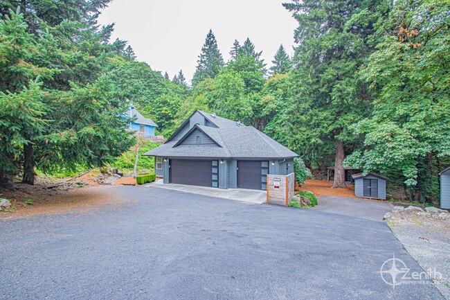 Building Photo - Beautifully Remodeled 5 Bedroom Camas Home...